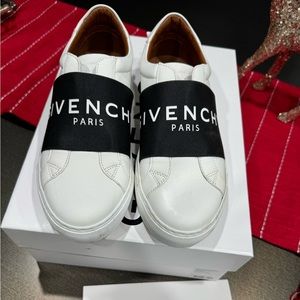 Givenchy Urban Street Sneakers